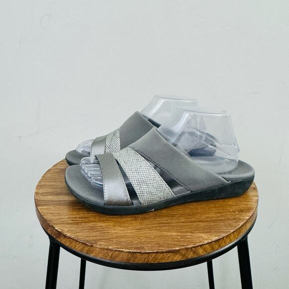 Clark’s Gray Metallic Slide Sandals Women’s Size 8 - Picture 1 of 10